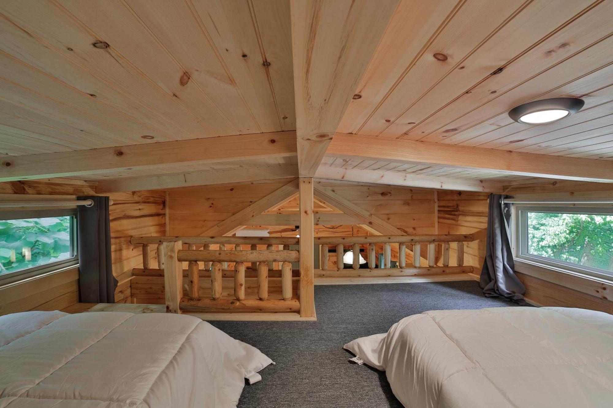 Ryon Tiny City-side Rustic Retreat Hébergement de vacances *