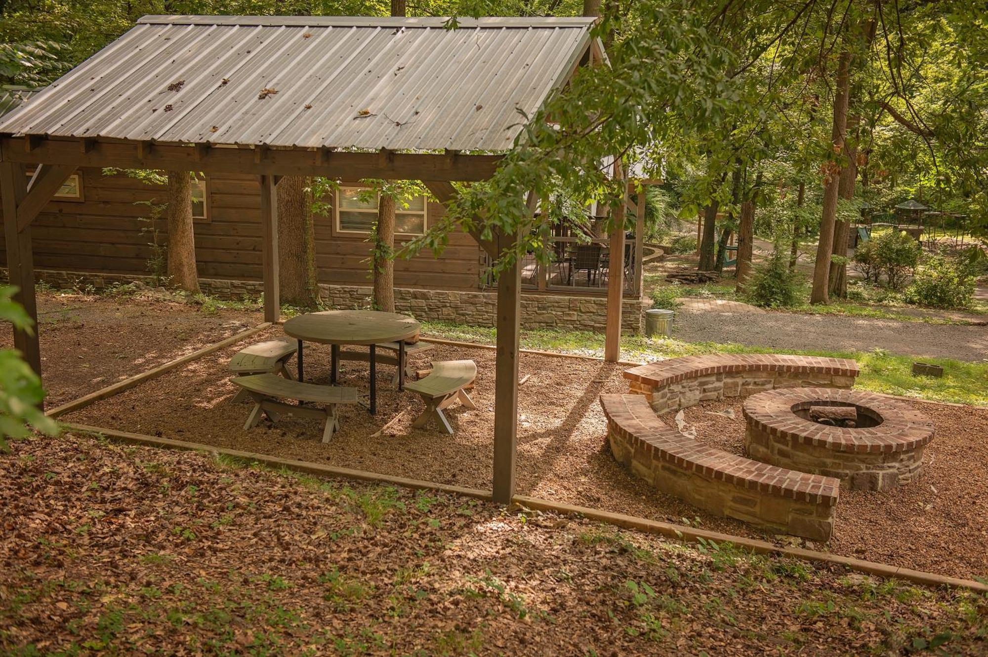 Ryon Tiny City-side Rustic Retreat Hébergement de vacances Chattanooga